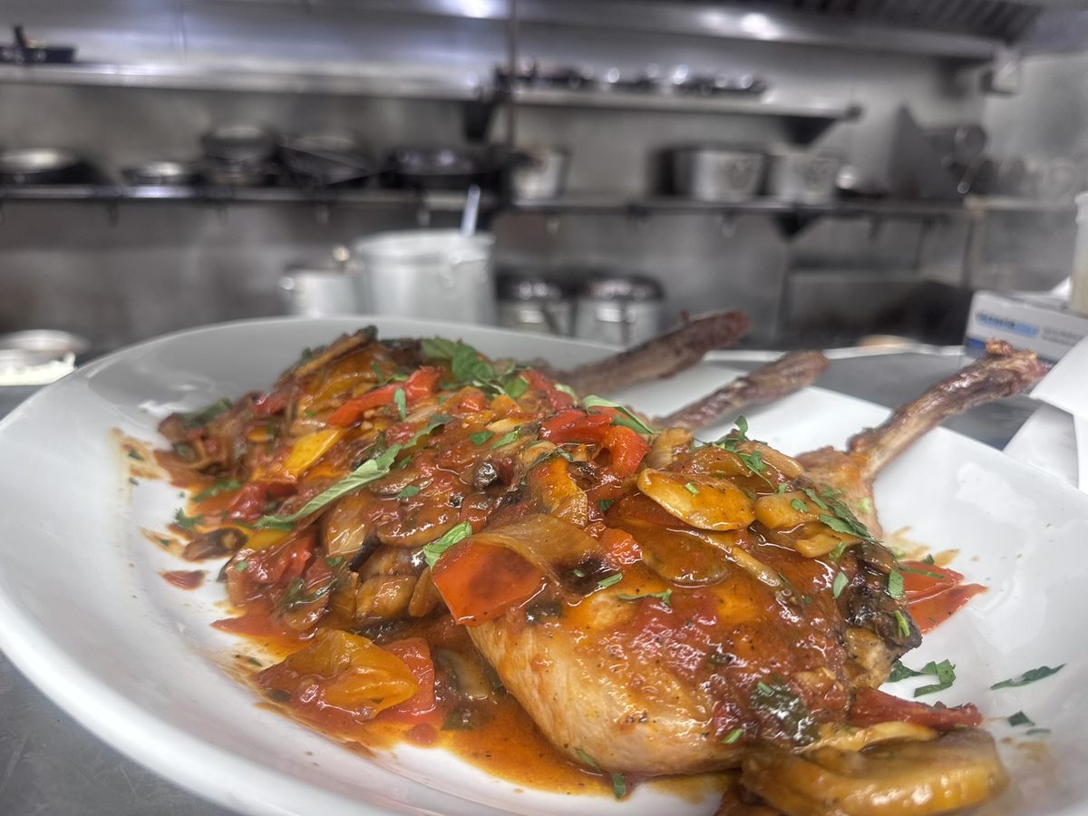 Chop with peppers, mushrooms and tomato